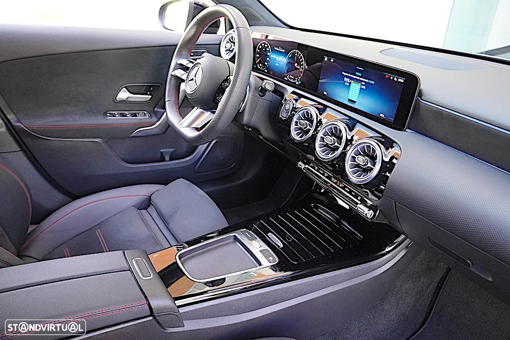 Mercedes-Benz A 250 e - 26