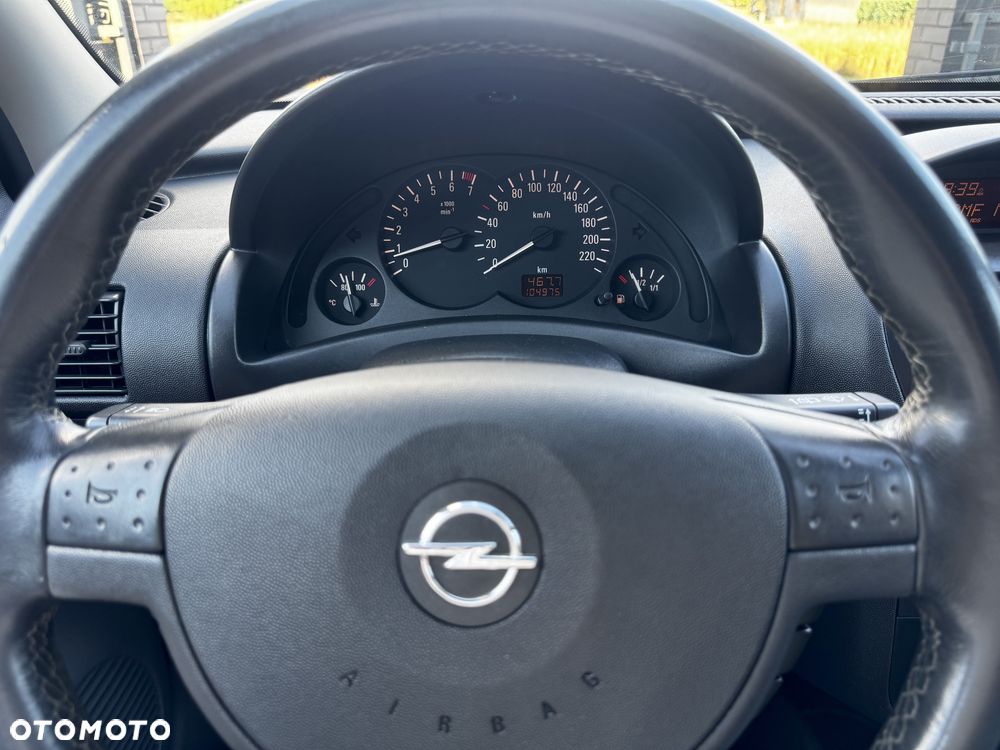 Opel Corsa 1.2 16V Comfort - 18