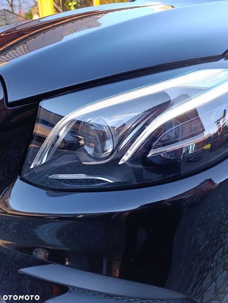 Mercedes-Benz Klasa E 220 d 4-Matic 9G-TRONIC - 10