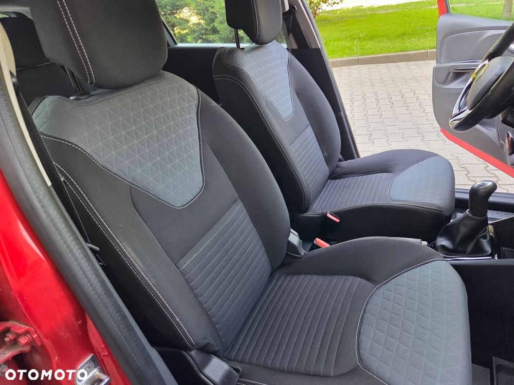 Renault Clio 0.9 TCe Business - 29