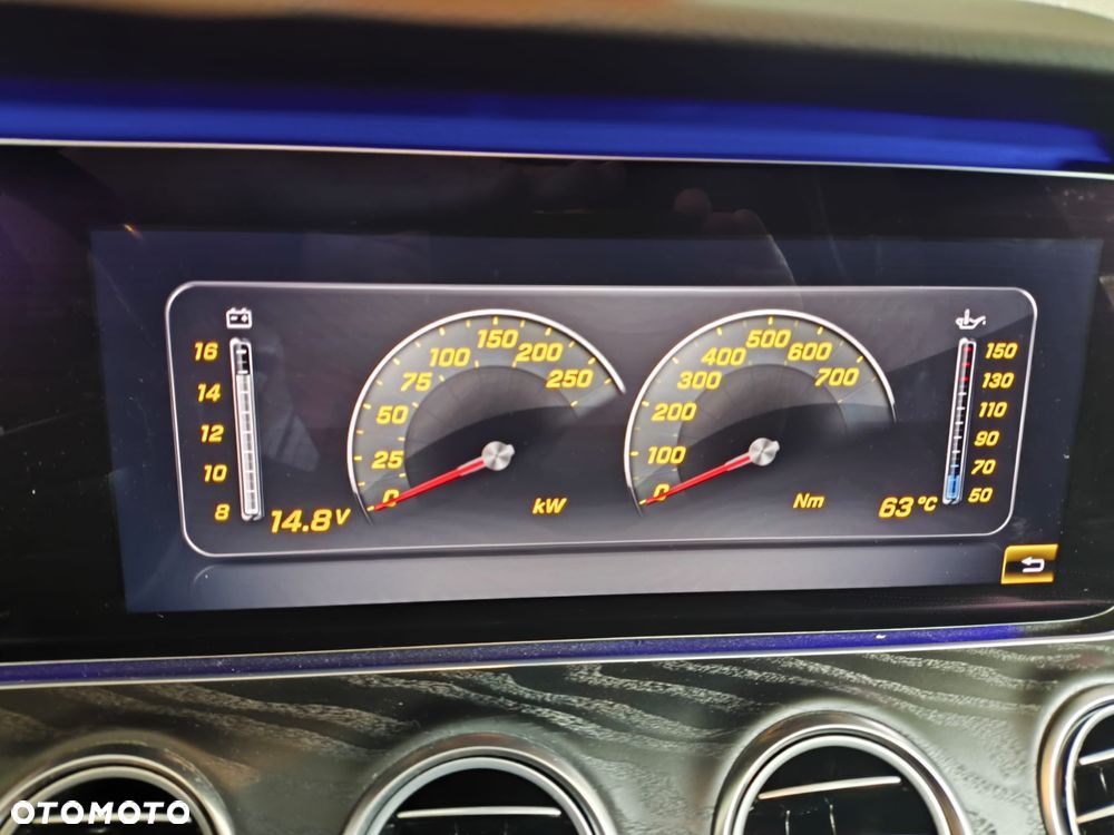 Mercedes-Benz Klasa E 400 d 4-Matic 9G-TRONIC - 20