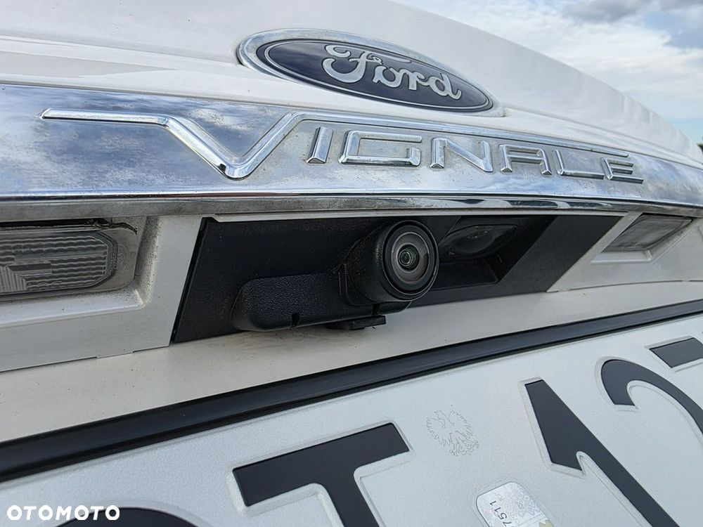 Ford Mondeo 2.0 Hybrid Vignale - 26