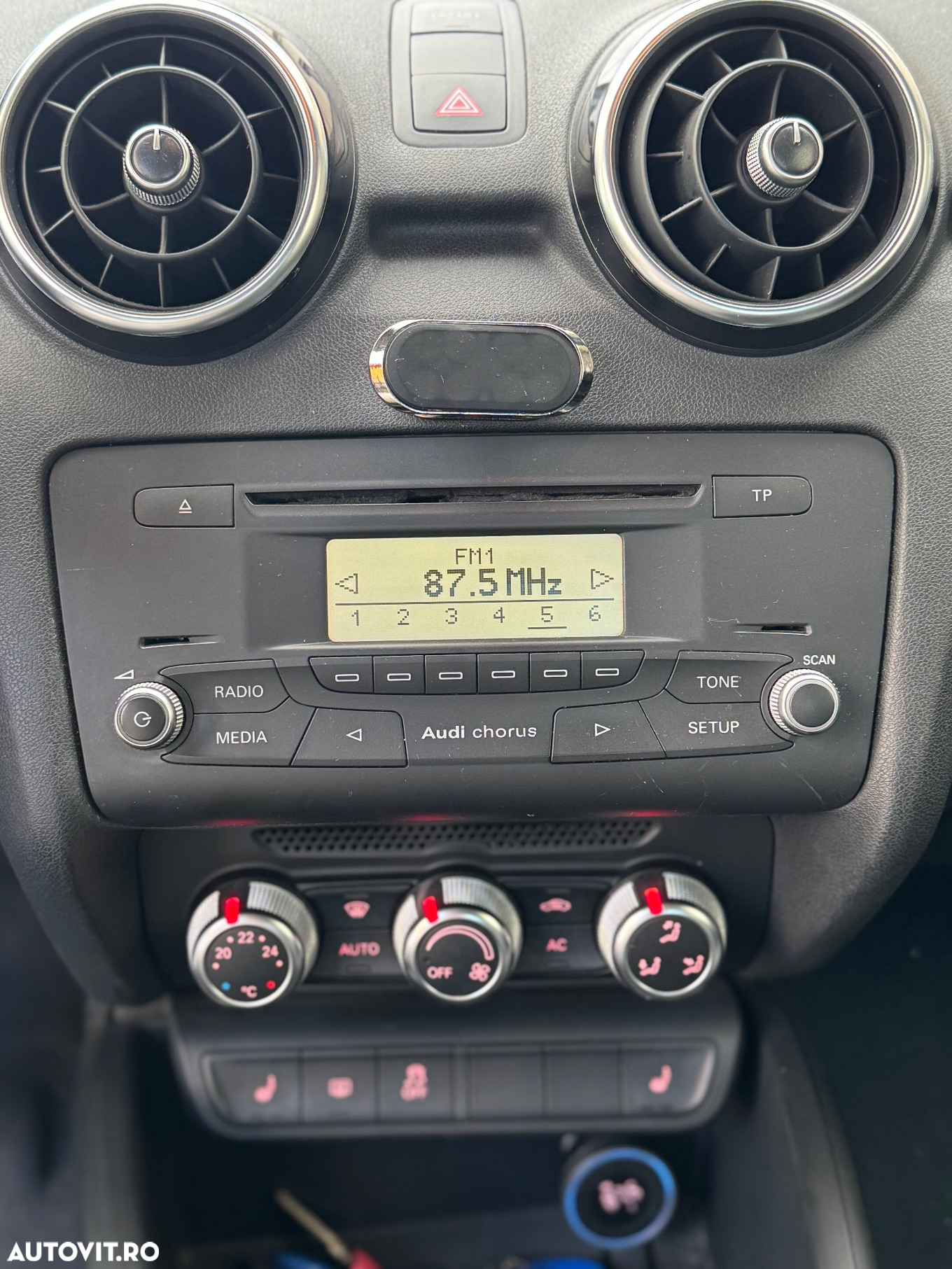 Audi A1 1.6 TDI admired - 9