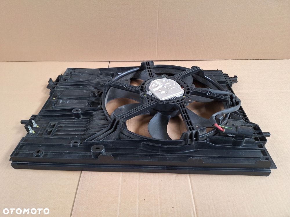 CAŁY-NIE KLEJONY! WENTYLATOR OBUDOWA CHŁODNICY NISSAN X-TRAIL T32 LIFT 19- 1,7 dci 19- ORYG. 21481HV80B EW / T224806 A / - 9