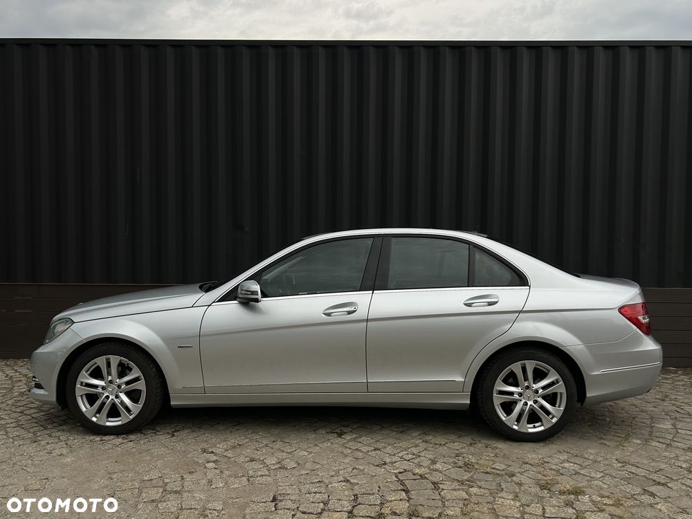 Mercedes-Benz Klasa C 180 BlueEFFICIENCY 7G-TRONIC Avantgarde - 2