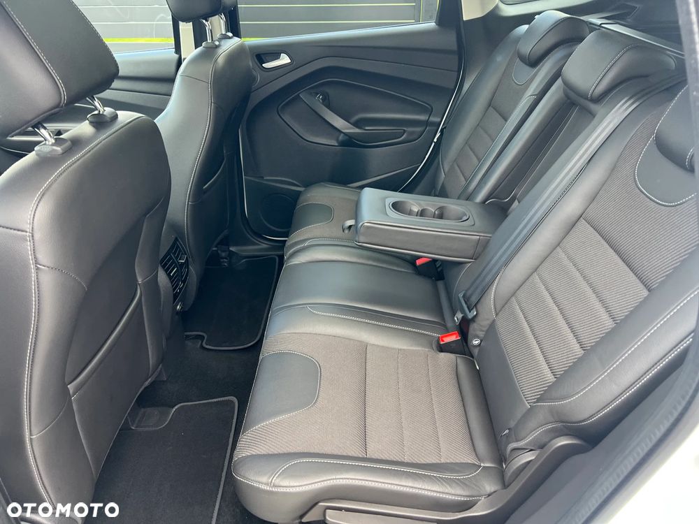 Ford Kuga 2.0 TDCi 4x4 Individual - 28