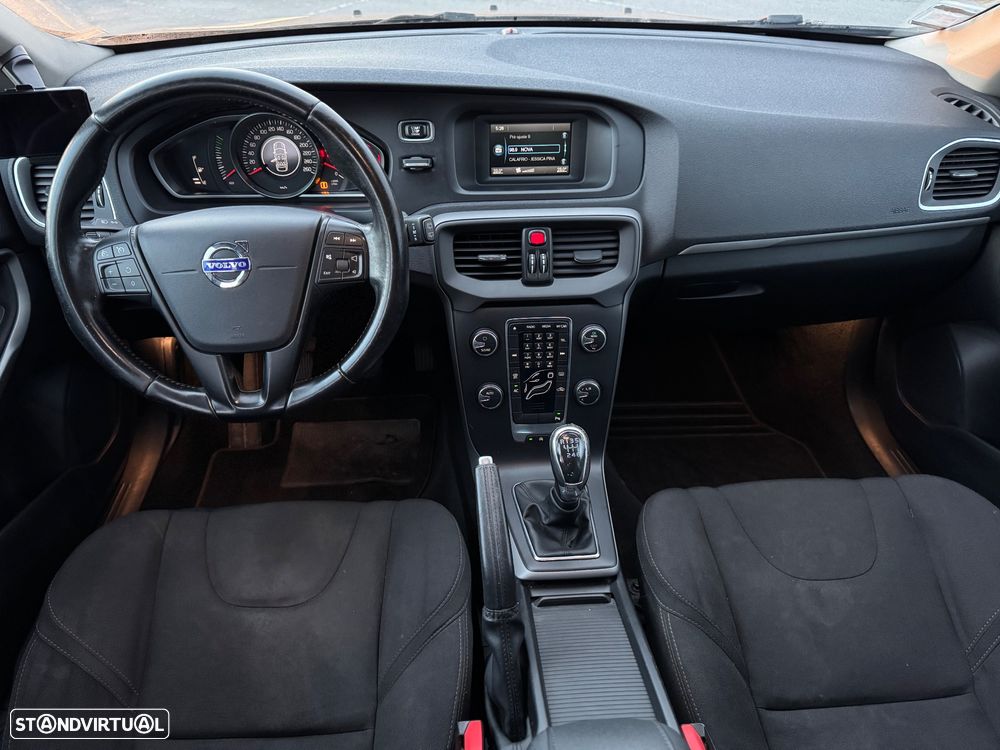 Volvo V40 D2 - 6