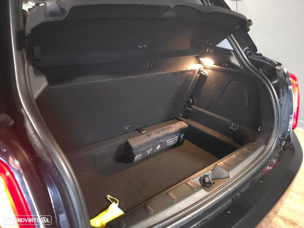 MINI 5 Portas Cooper D - 19
