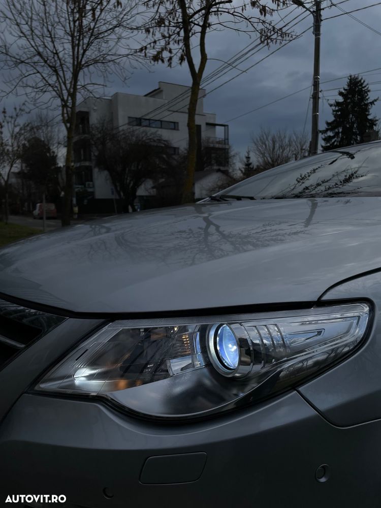 Volkswagen Passat CC - 12