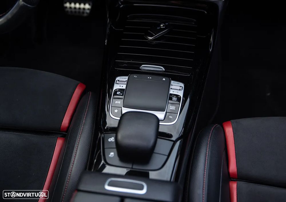 Mercedes-Benz A 35 AMG 4Matic Speedshift DCT 7G Advanced-Plus - 32