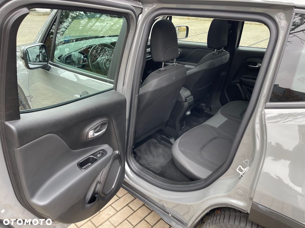 Jeep Renegade 1.0 T-GDI Night Eagle - 31