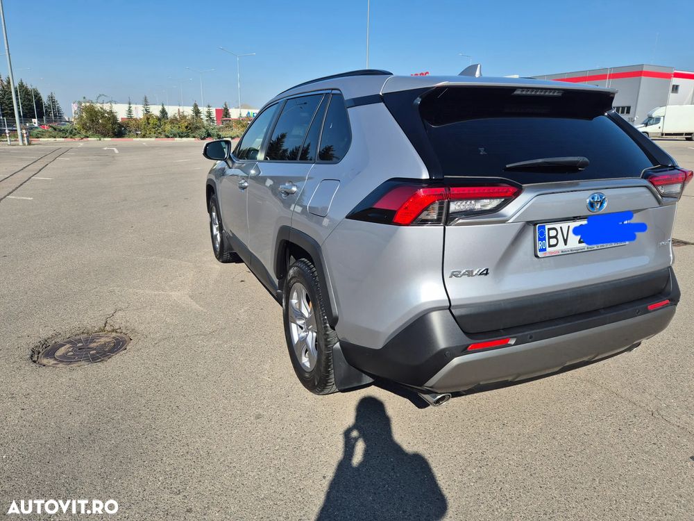 Toyota RAV4 - 10