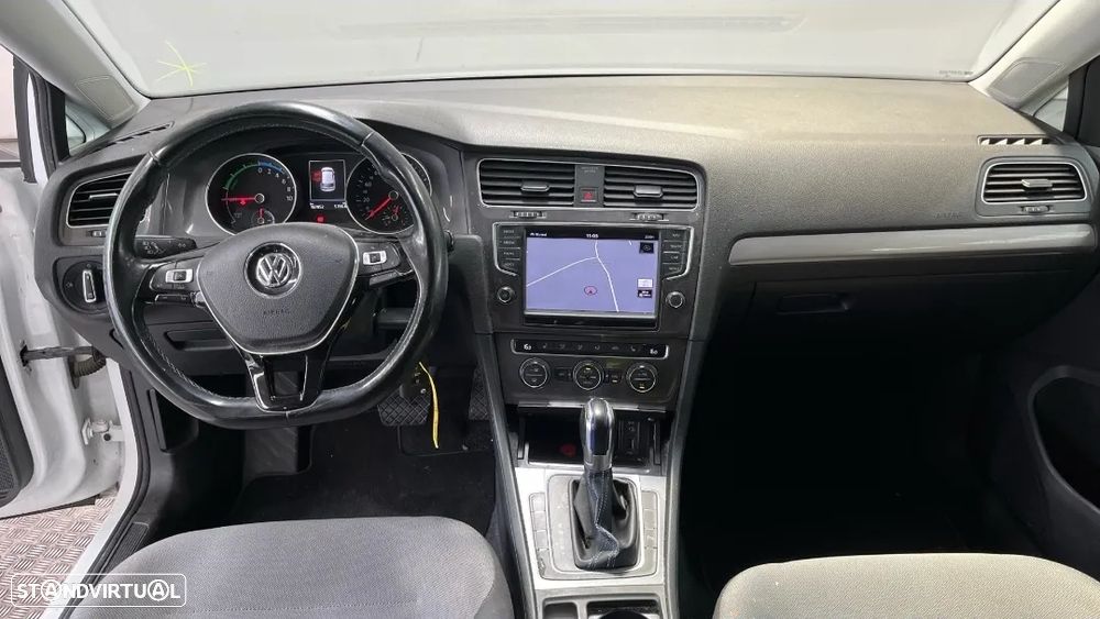 VW Golf - 11