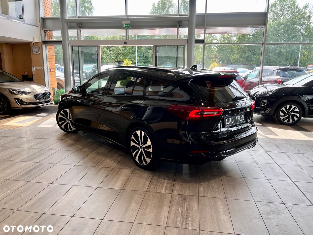 Ford Focus 1.0 EcoBoost Hybrid ST-LINE X - 6