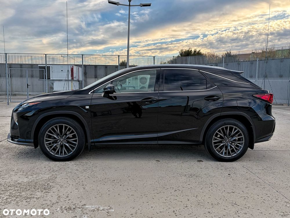Lexus RX - 10