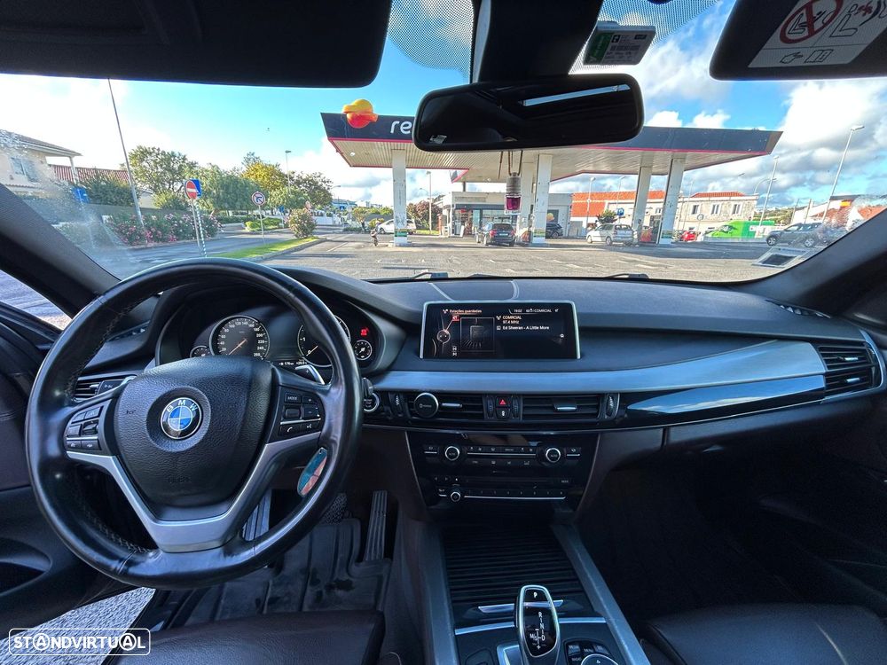 BMW X5 25 d sDrive Comfort 7L — fotografia 33