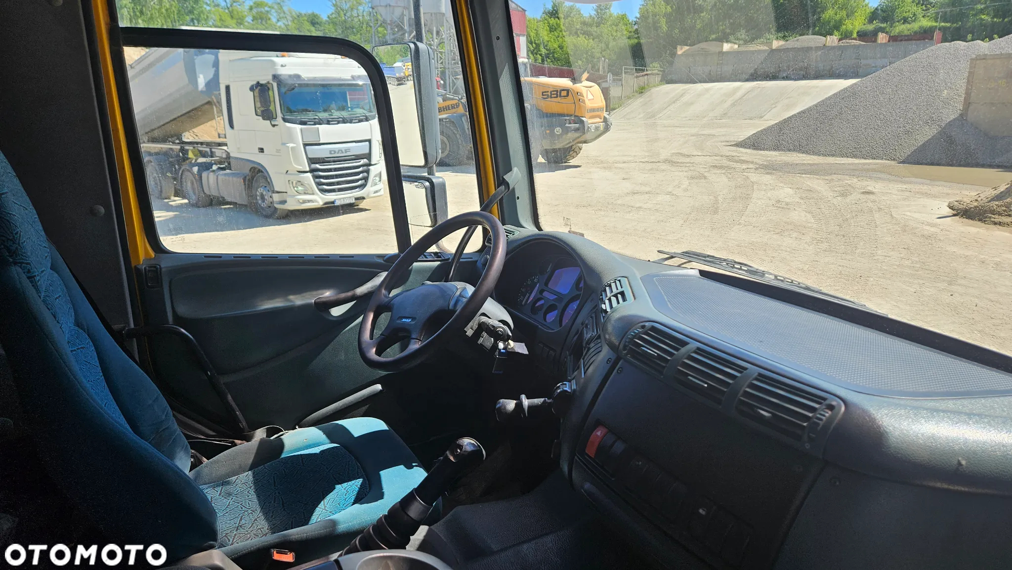 DAF CF - 8