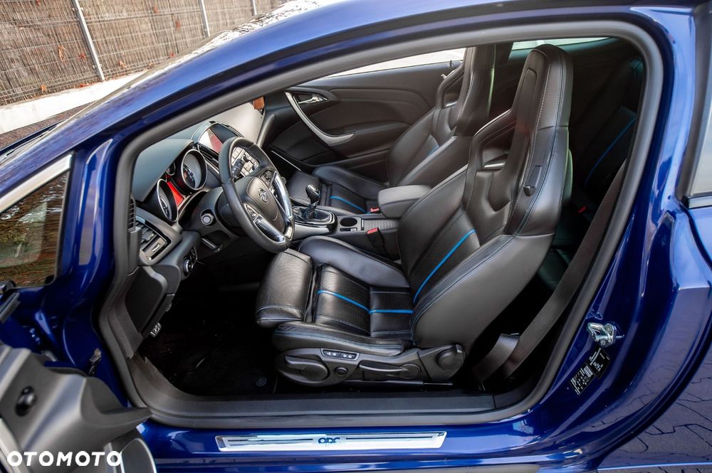 Opel Astra OPC Start/Stop - 23