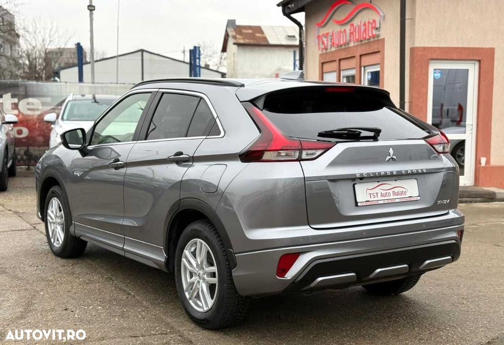 Mitsubishi Eclipse-Cross - 6