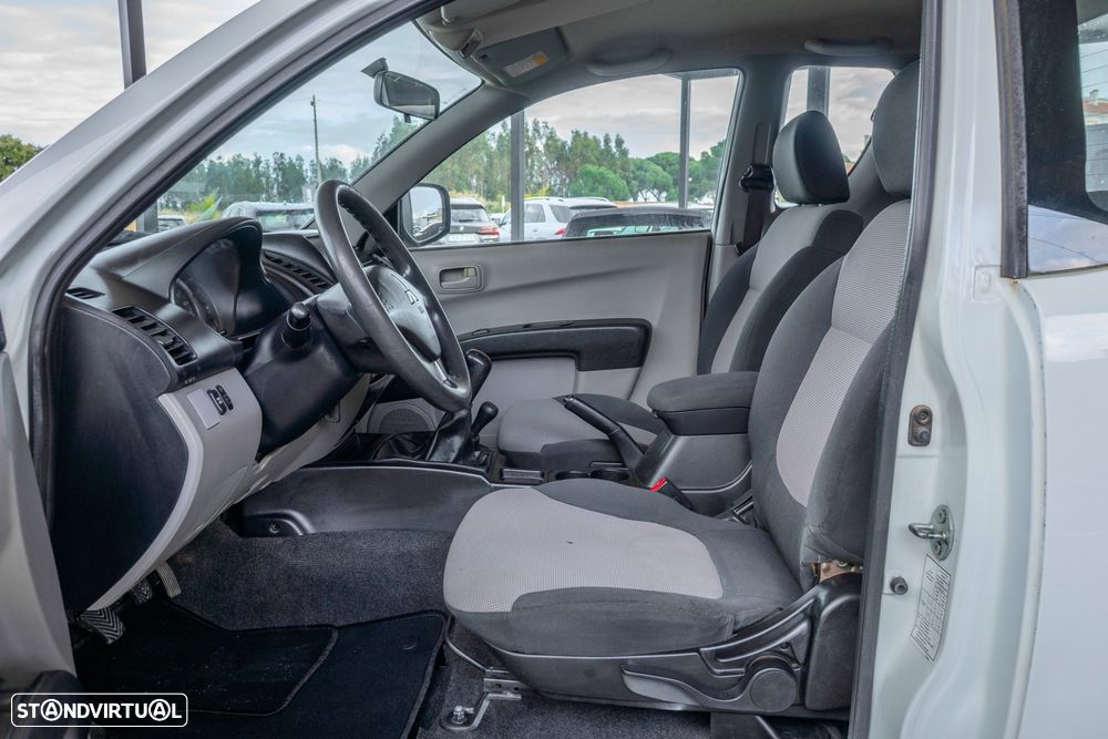 Mitsubishi L200 2.5 DI-D Club Intense 3L 4WD - 9