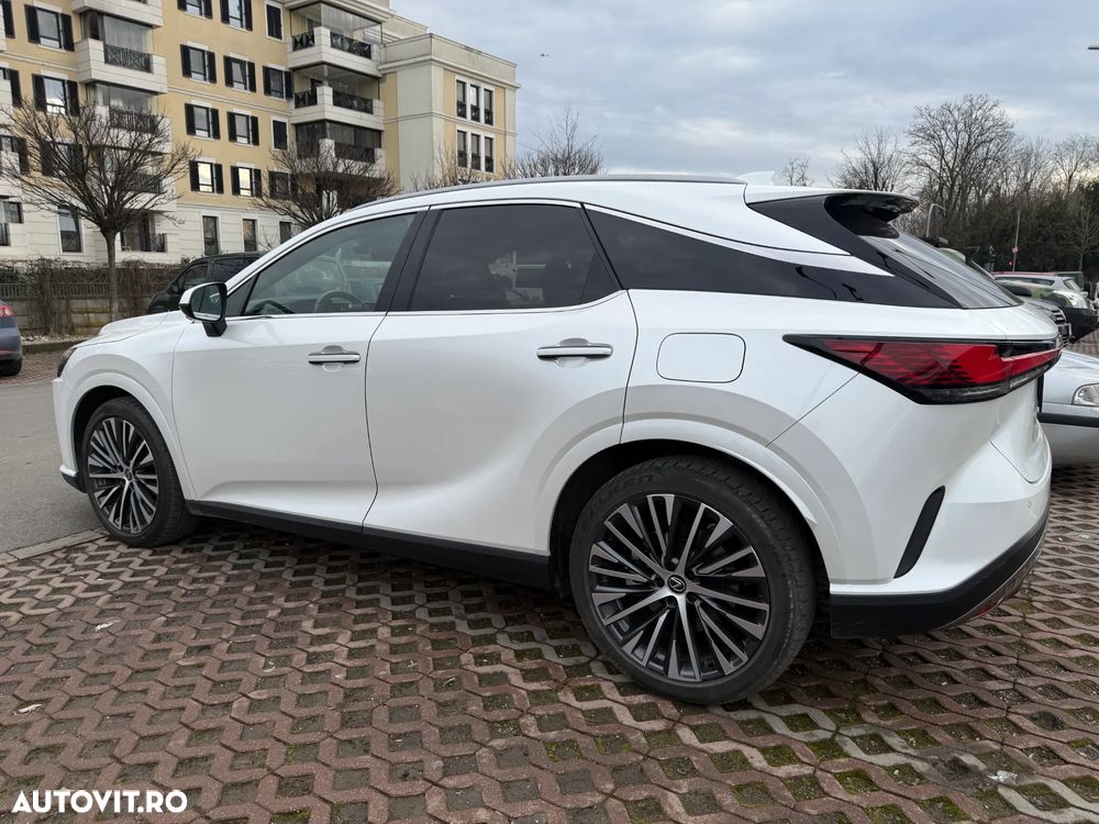 Lexus Seria RX 450h+ E-Four PHEV Executive - 6