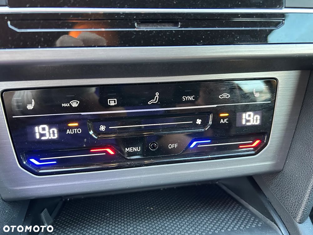 Volkswagen Passat 1.5 TSI EVO Essence - 13