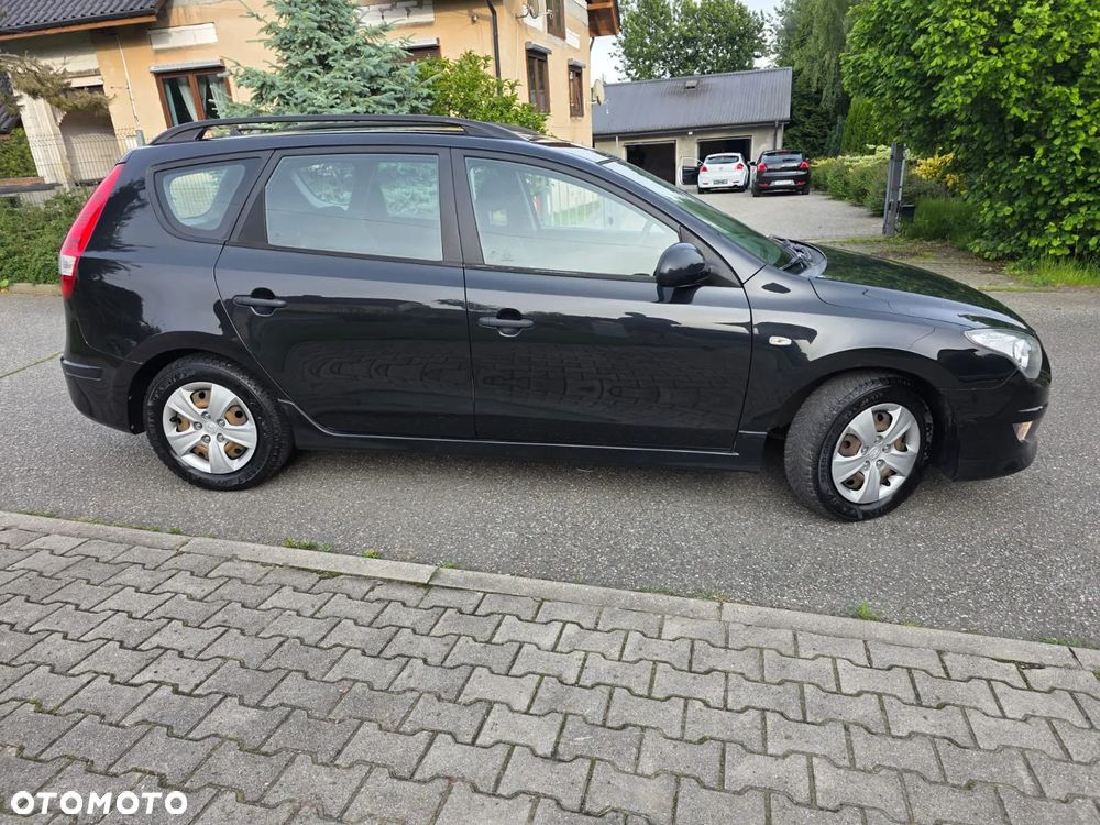 Hyundai i30 1.4 Base + World Cup - 33