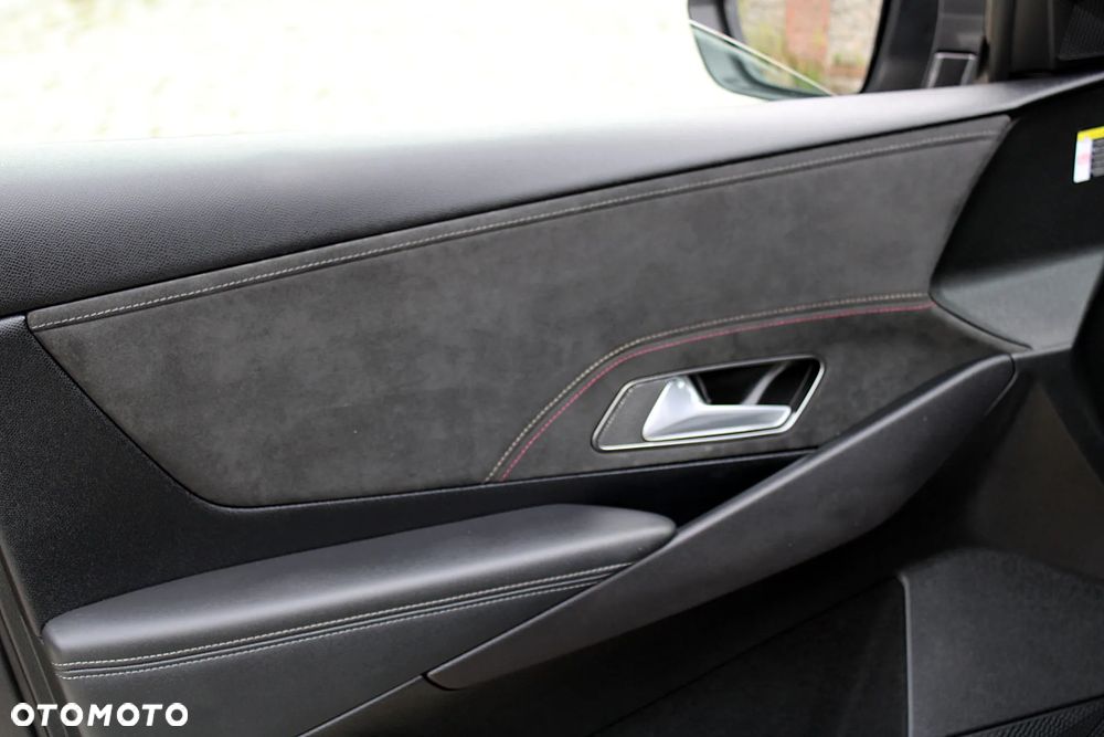 DS Automobiles DS 7 Crossback 1.6 PureTech Performance Line + - 27