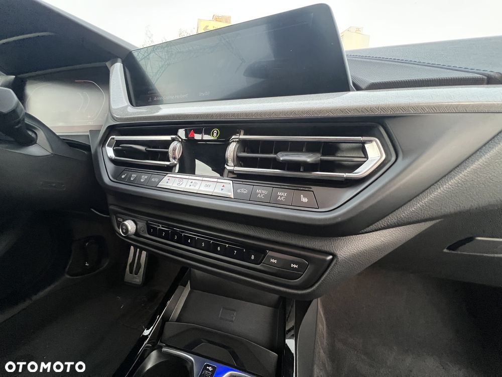 BMW Seria 1 118i M Sport - 23