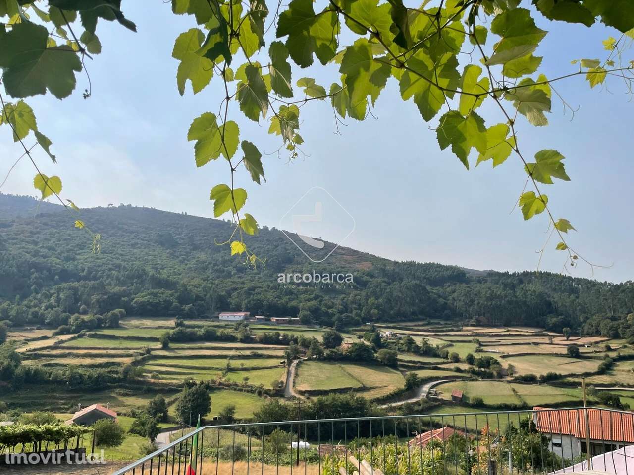 Moradia T3, pronta a habitar, com 620m2 de terreno, excelentes vistas - Grande imagem: 4/60