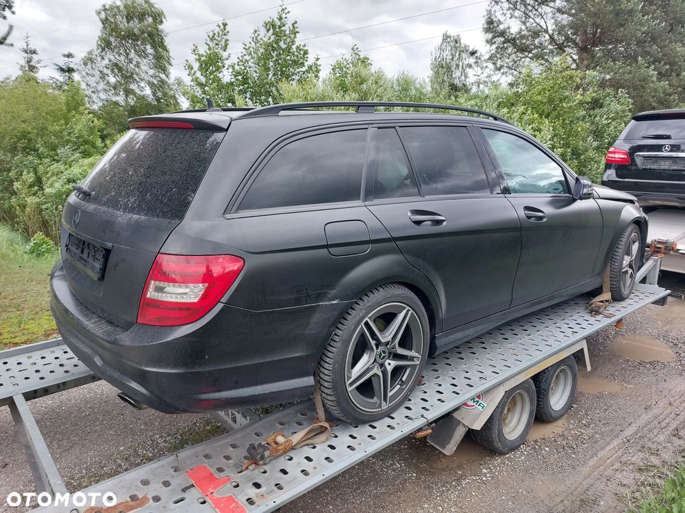 Mercedes-Benz Klasa C 350 CDI DPF (BlueEFFICIENCY) 7G-TRONIC Avantgarde - 9