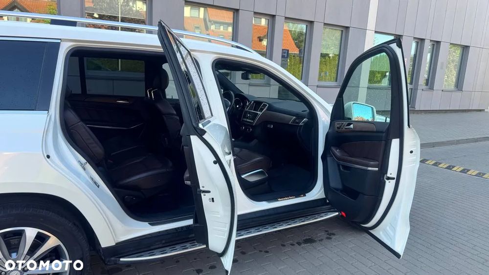Mercedes-Benz GL 500 4Matic (BlueEFFICIENCY) 7G-TRONIC - 4