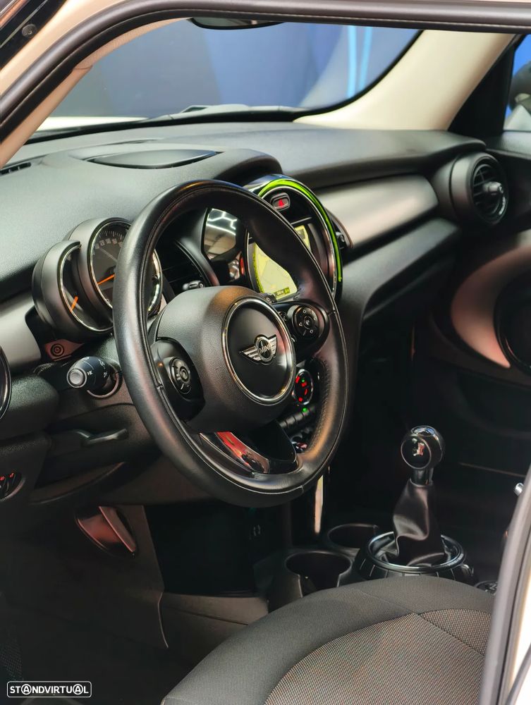 MINI 5 Portas Cooper D - 43