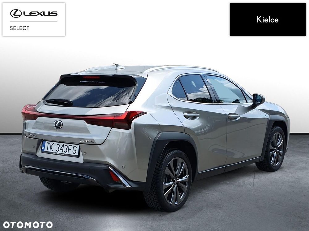 Lexus UX 300h F Sport Design - 6