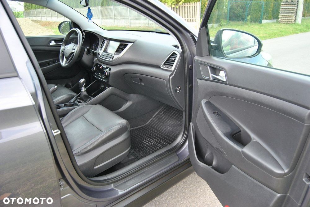 Hyundai Tucson blue 1.7 CRDi 2WD Advantage - 12