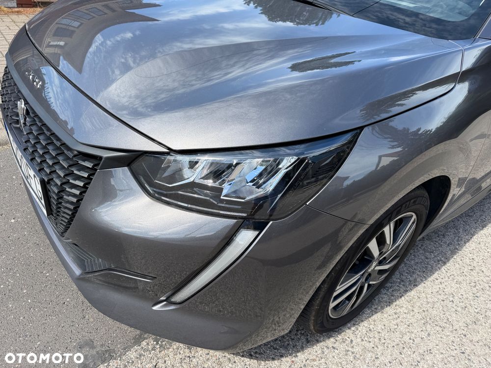 Peugeot 208 - 9