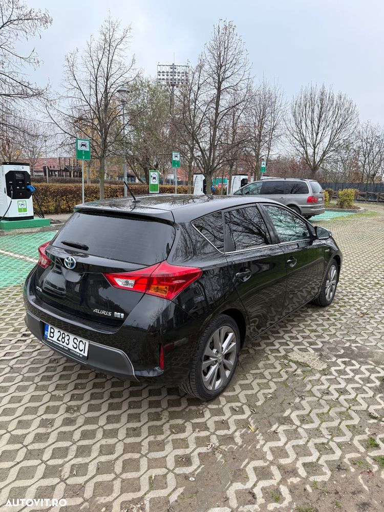 Toyota Auris 1.8 L VVT-i TS Hybrid Sol+ - 7