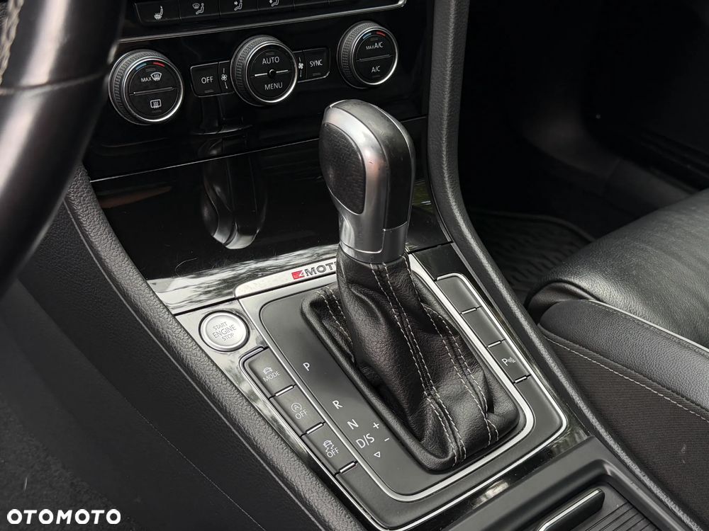 Volkswagen Golf R 4Motion (BlueMotion Technology) DSG - 8