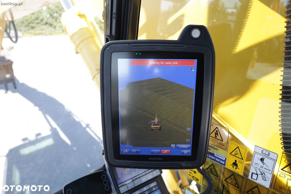 Komatsu PC210LC-11 - 25
