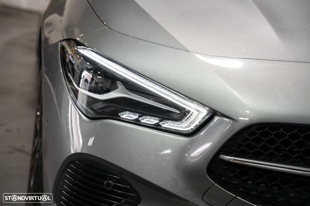 Mercedes-Benz CLA 250 e Shooting Brake Progressive - 12