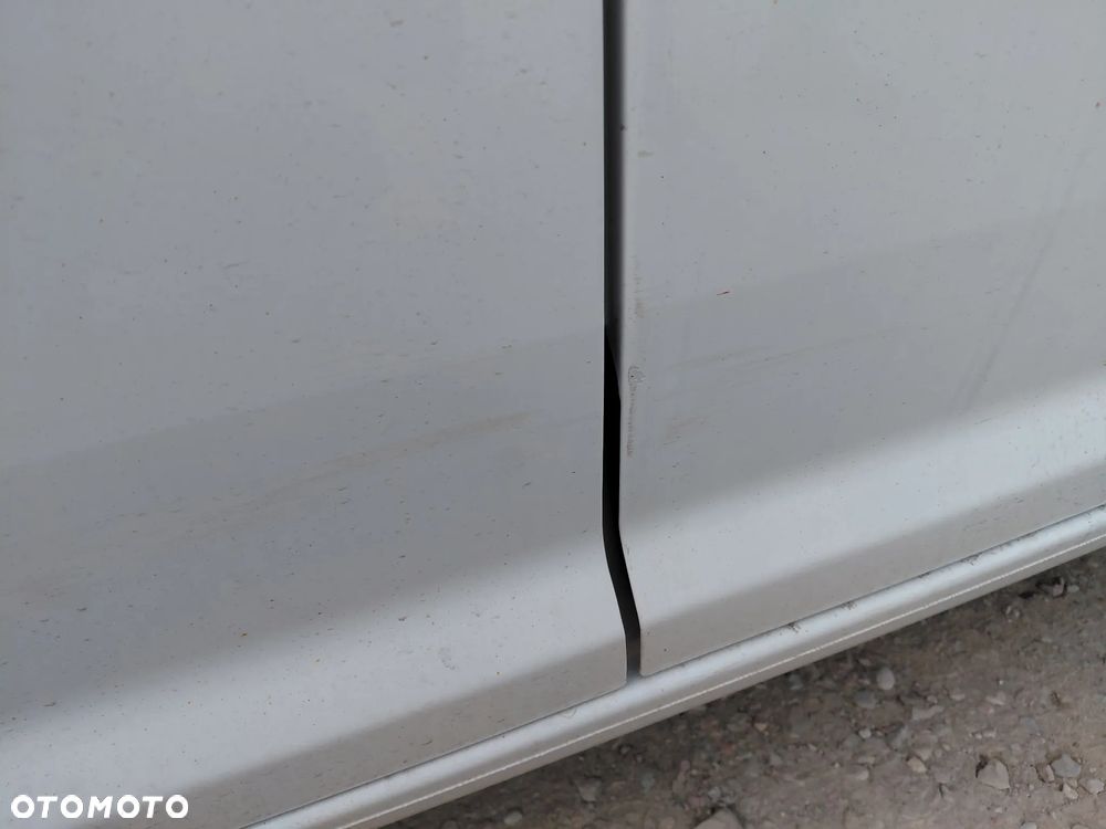 Volkswagen Caddy 2.0 TDI Comfortline - 24