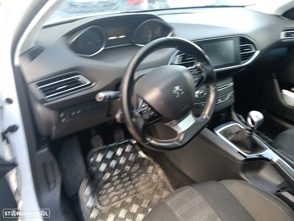 Peugeot 308 SW BlueHDi 120 Stop & Start Allure - 11