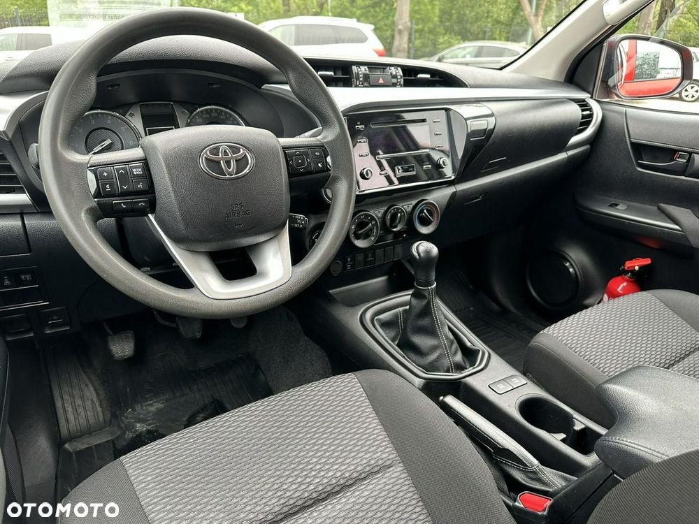 Toyota Hilux 2.4 D-4D Double Cab DLX 4x4 - 24