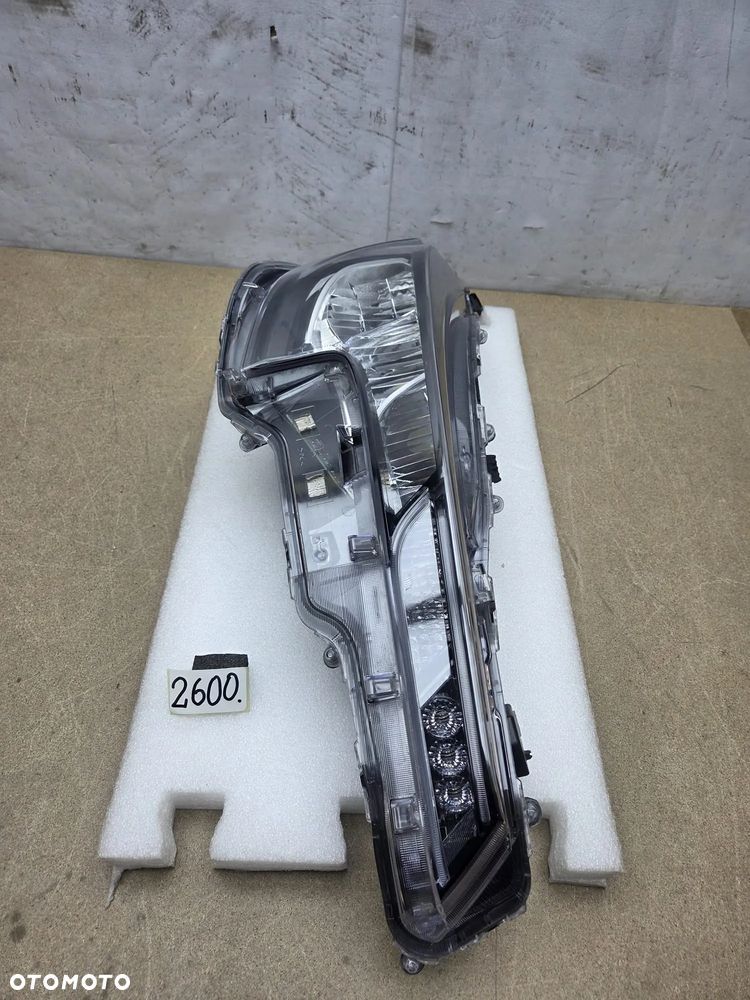 Toyota Corolla E21 od 18r 8111002960 lampa prawy prawa przód przednia Led - 13