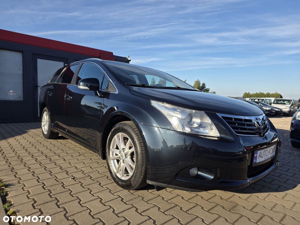 Toyota Avensis 2.0 D-4D Executive - 34