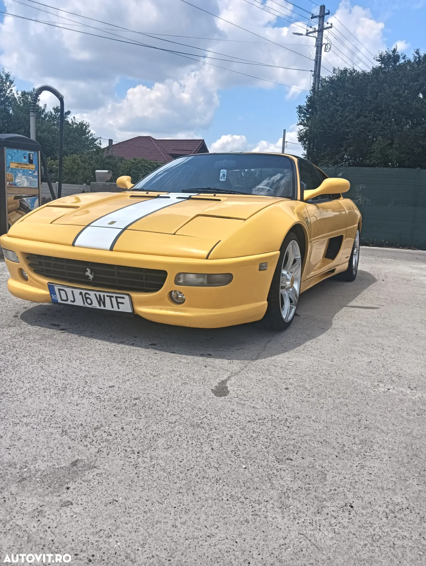 Ferrari F355 - 13