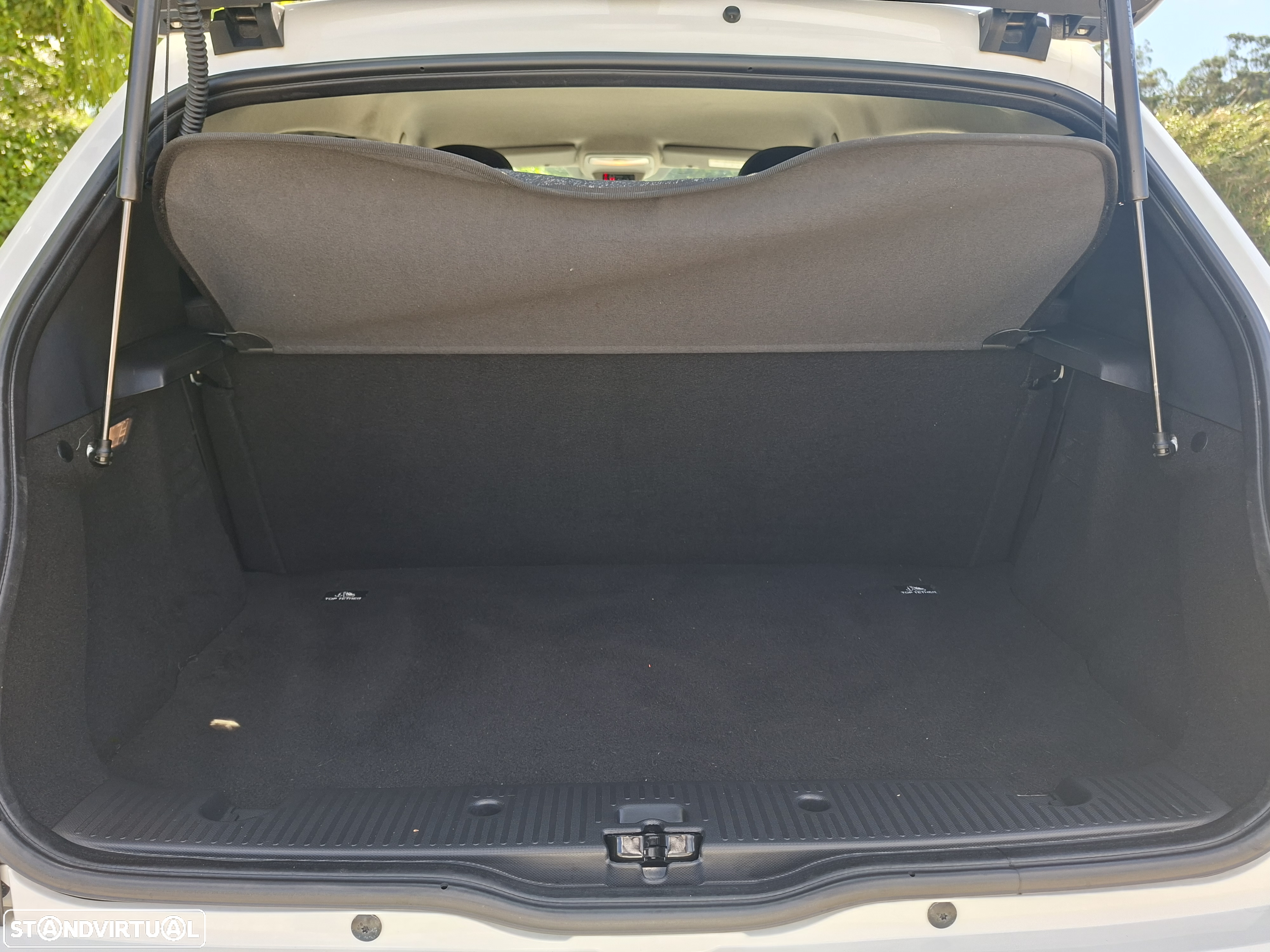 Renault Twingo SCe 70 Liberty - 40