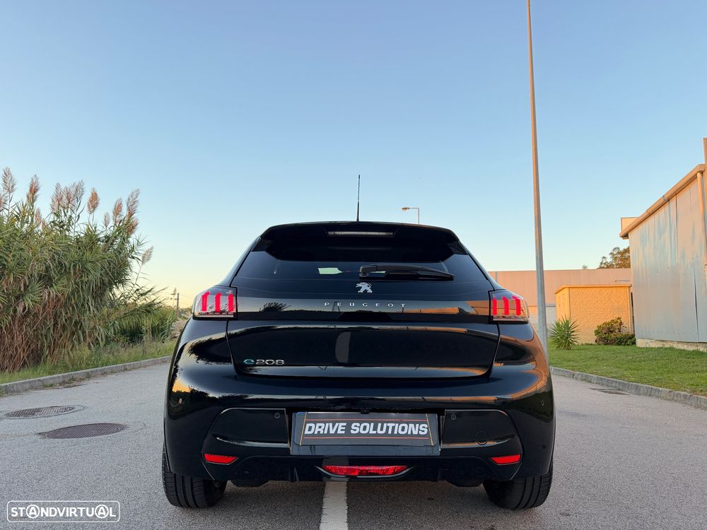 Peugeot e-208 Allure Pack - 13