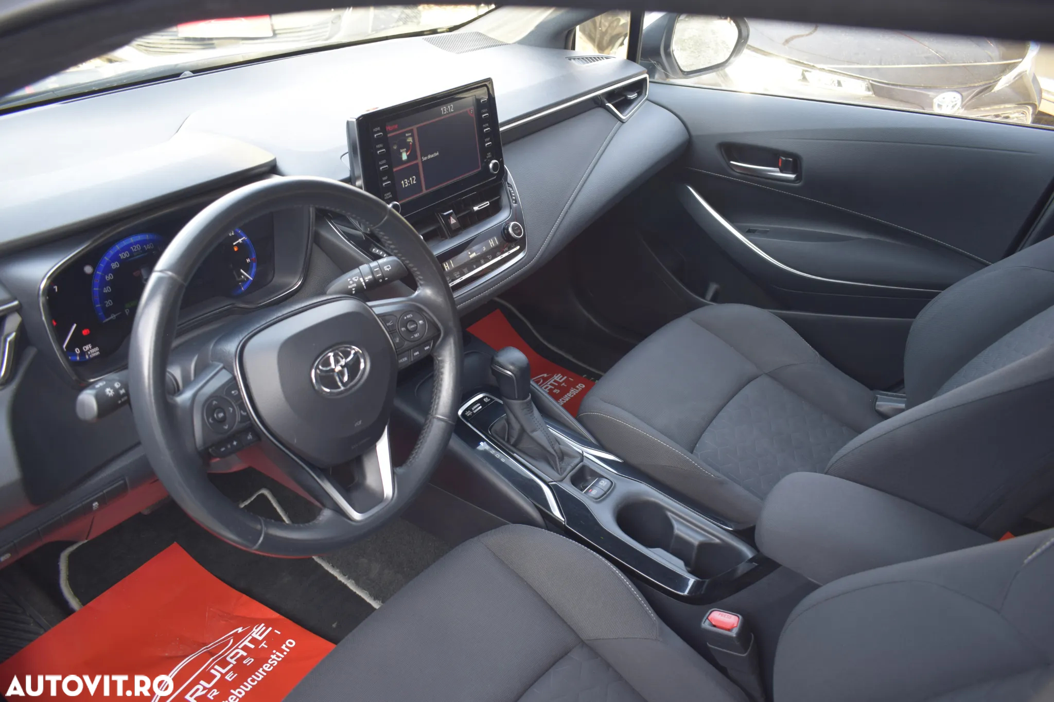 Toyota Corolla 1.8 Hybrid Business Edition - 7