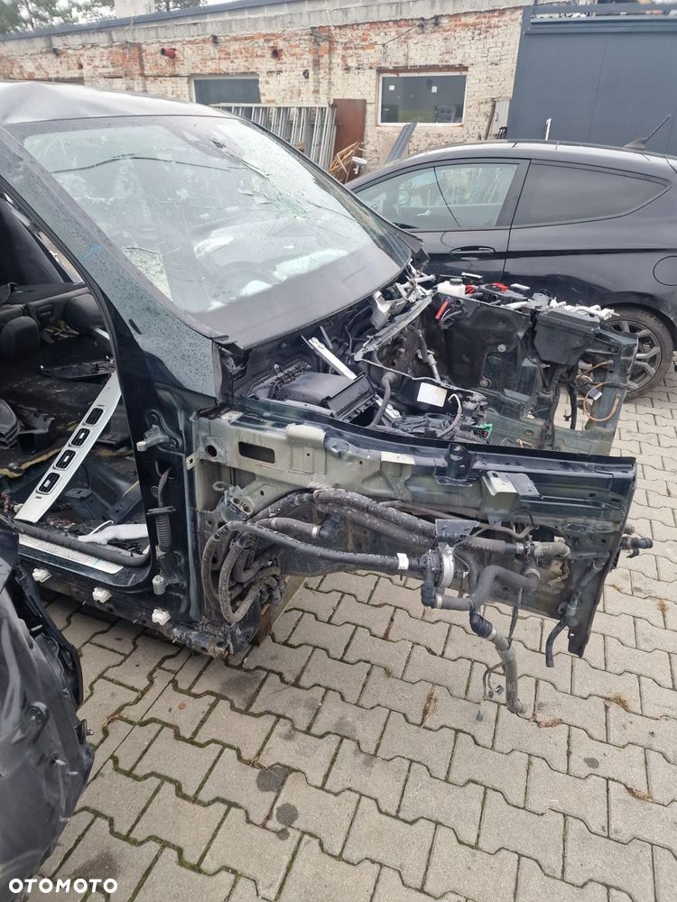 ćwiartka przednia prawa mercedes gle 167 suv - 2